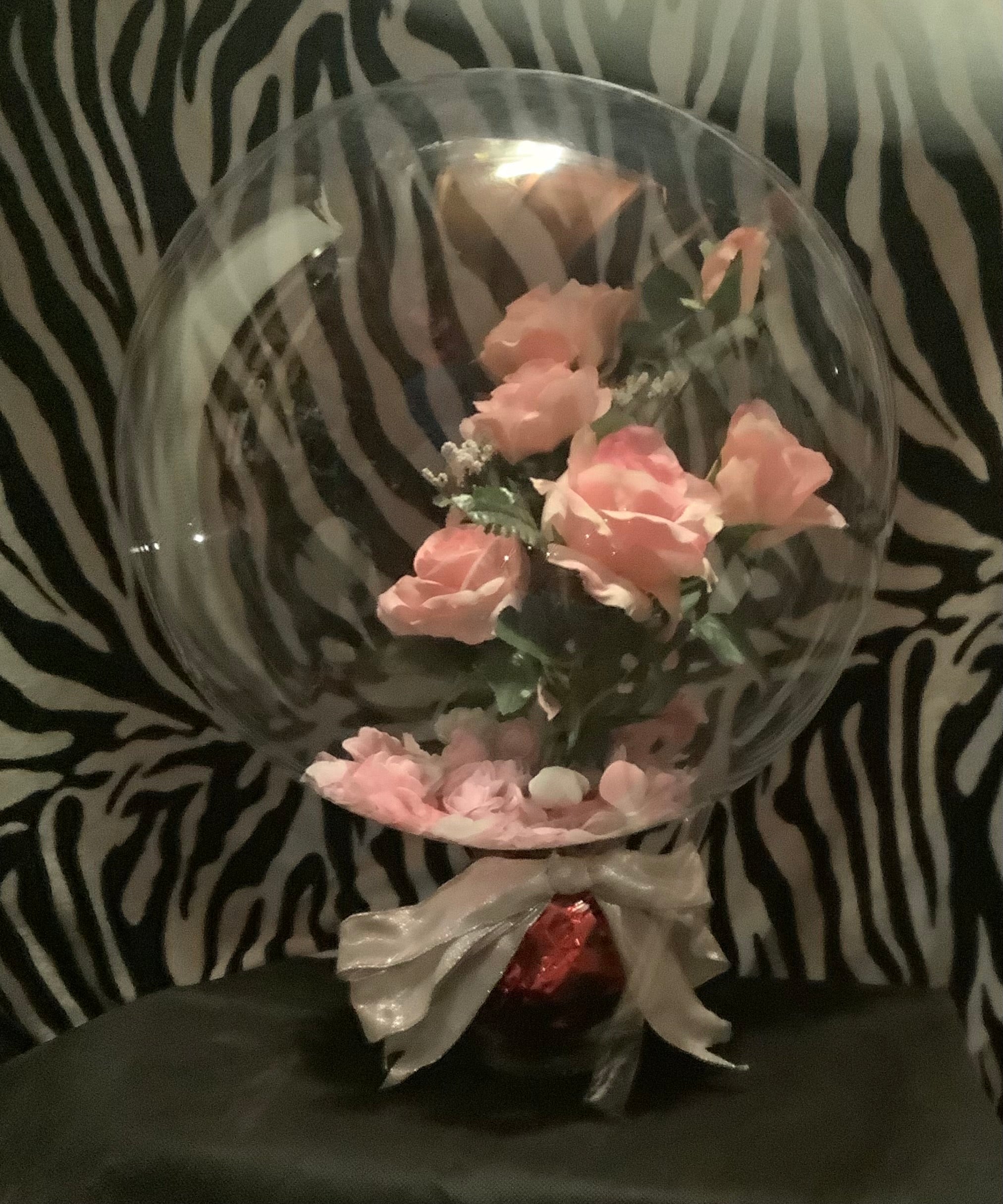 6 Blush Rose bouquet, 🌸 Floating Flower Romantic Floral Keepsake 💐 Floral Light Balloon Arrangements in a glass vase
