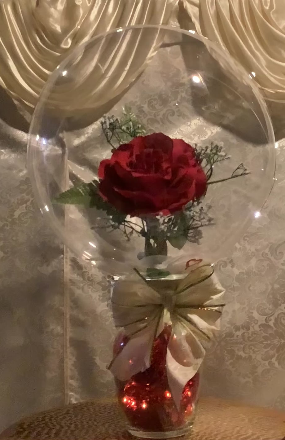 Floating Flower Romantic Floral Keepsake 💐 Floral Light Balloon Arrangements in a glass vase